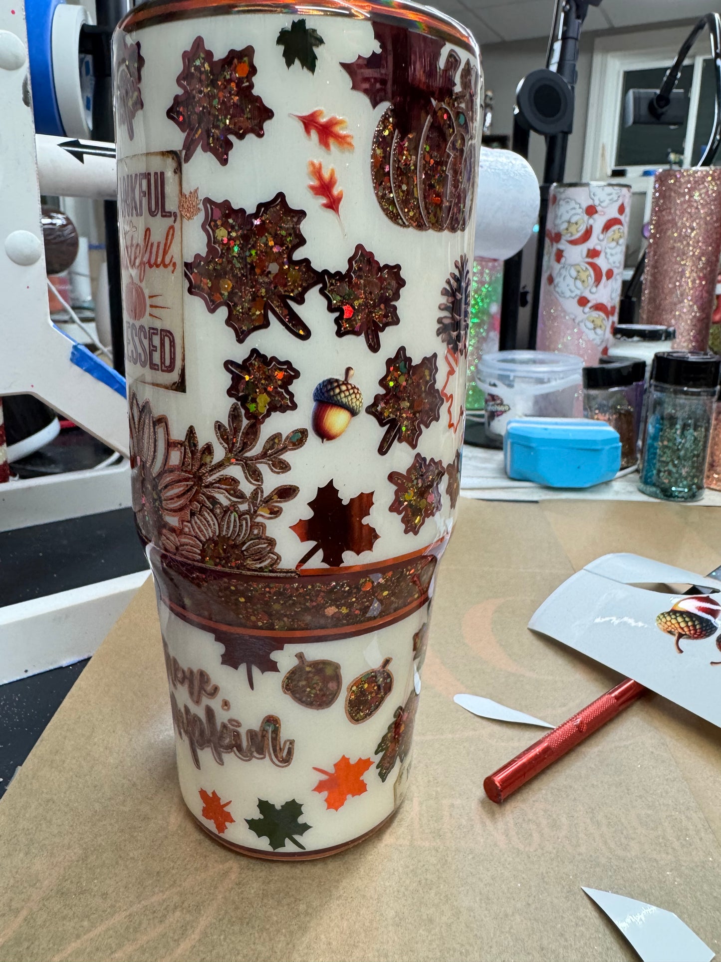 30 oz  grippy decaled peekaboo FALL