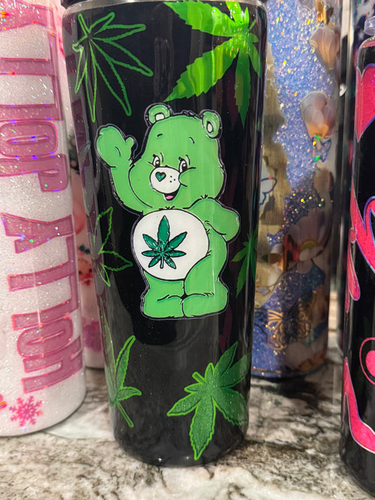 34 oz peekaboo 420 leafy w/big green bear