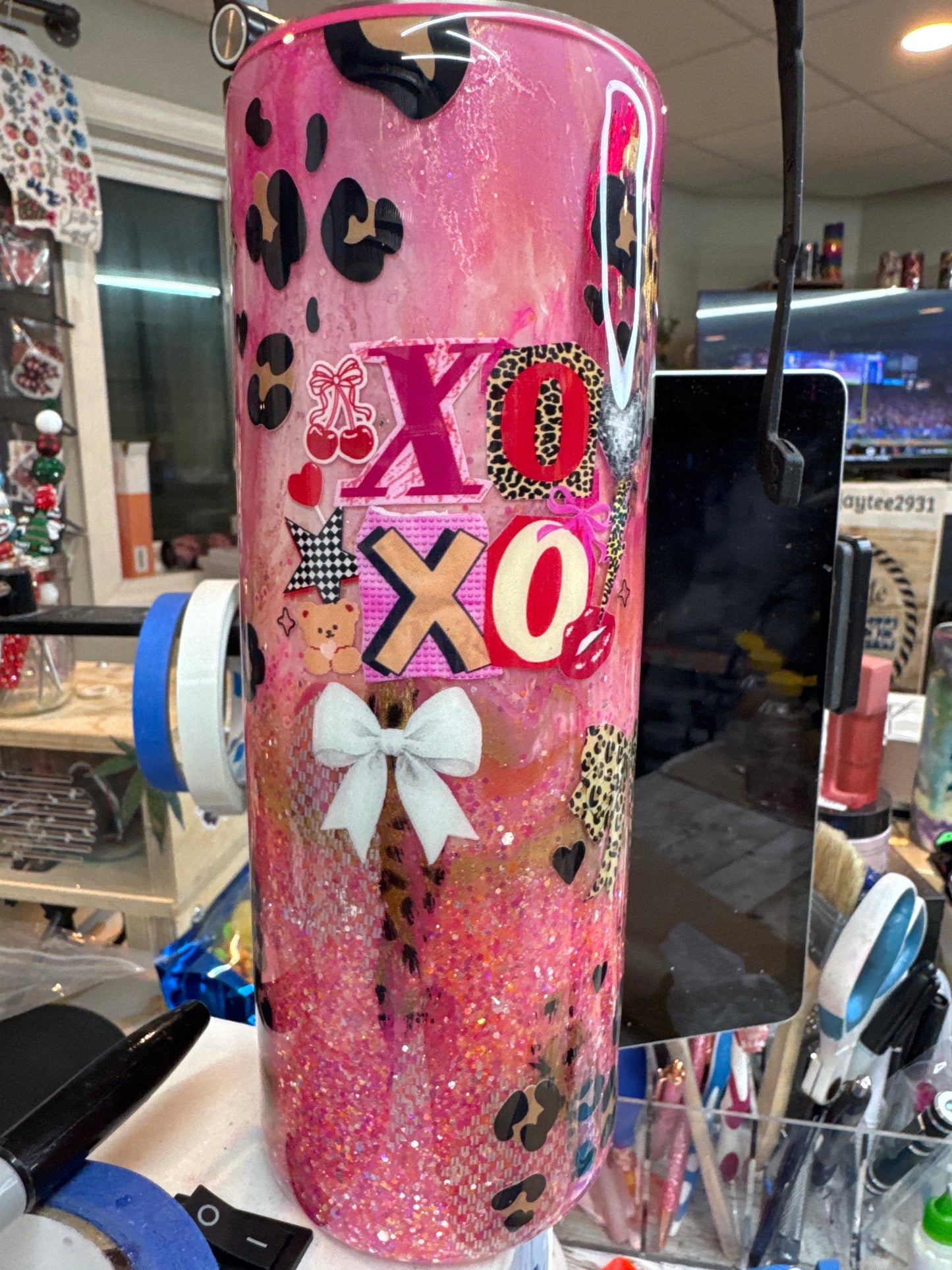 20 oz Hogg push top Cupid’s Fave Hot Mess