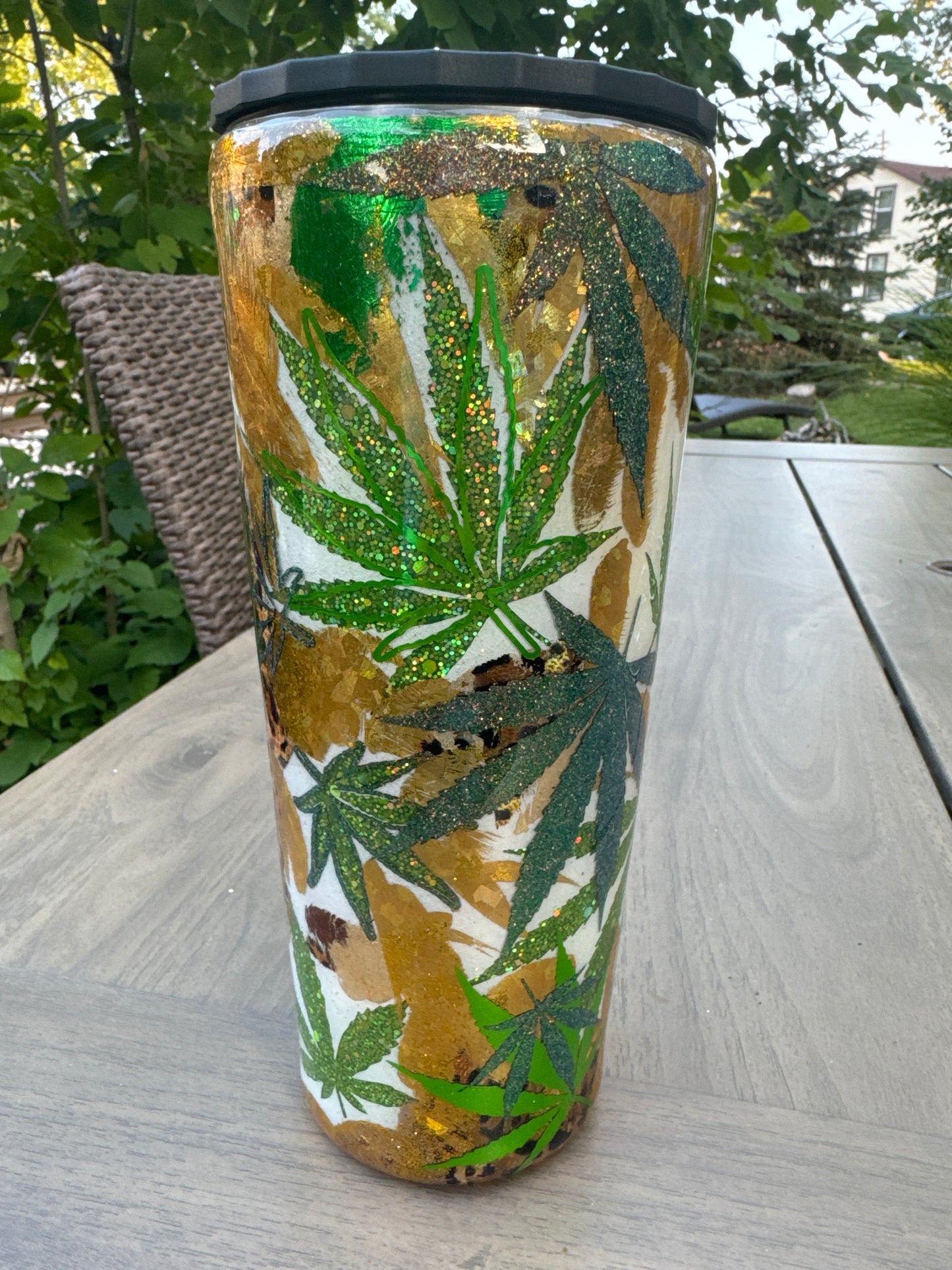 34 oz peekaboo 420 leafy