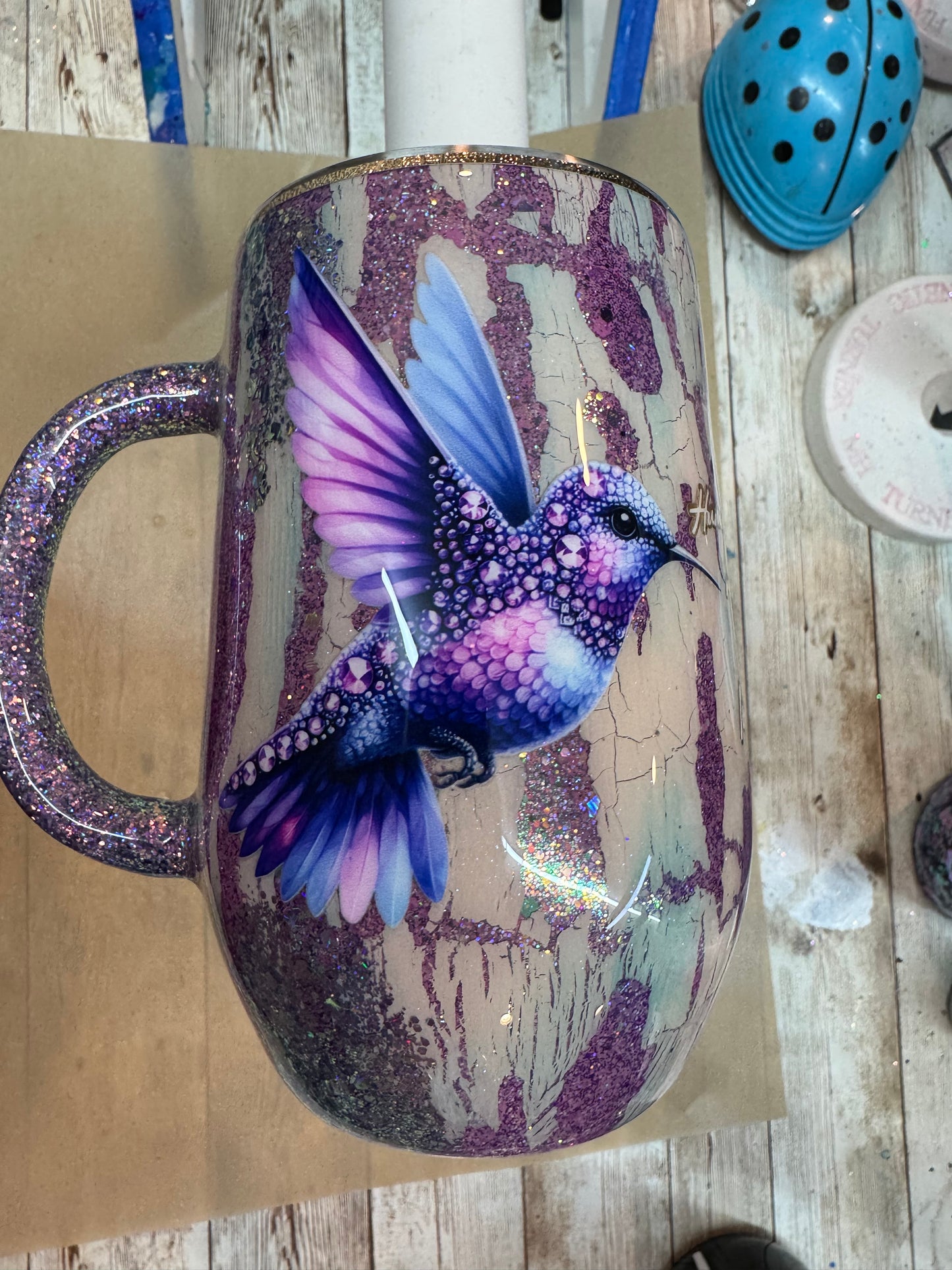 16 oz blue/purple crackle hummingbird coffee cup