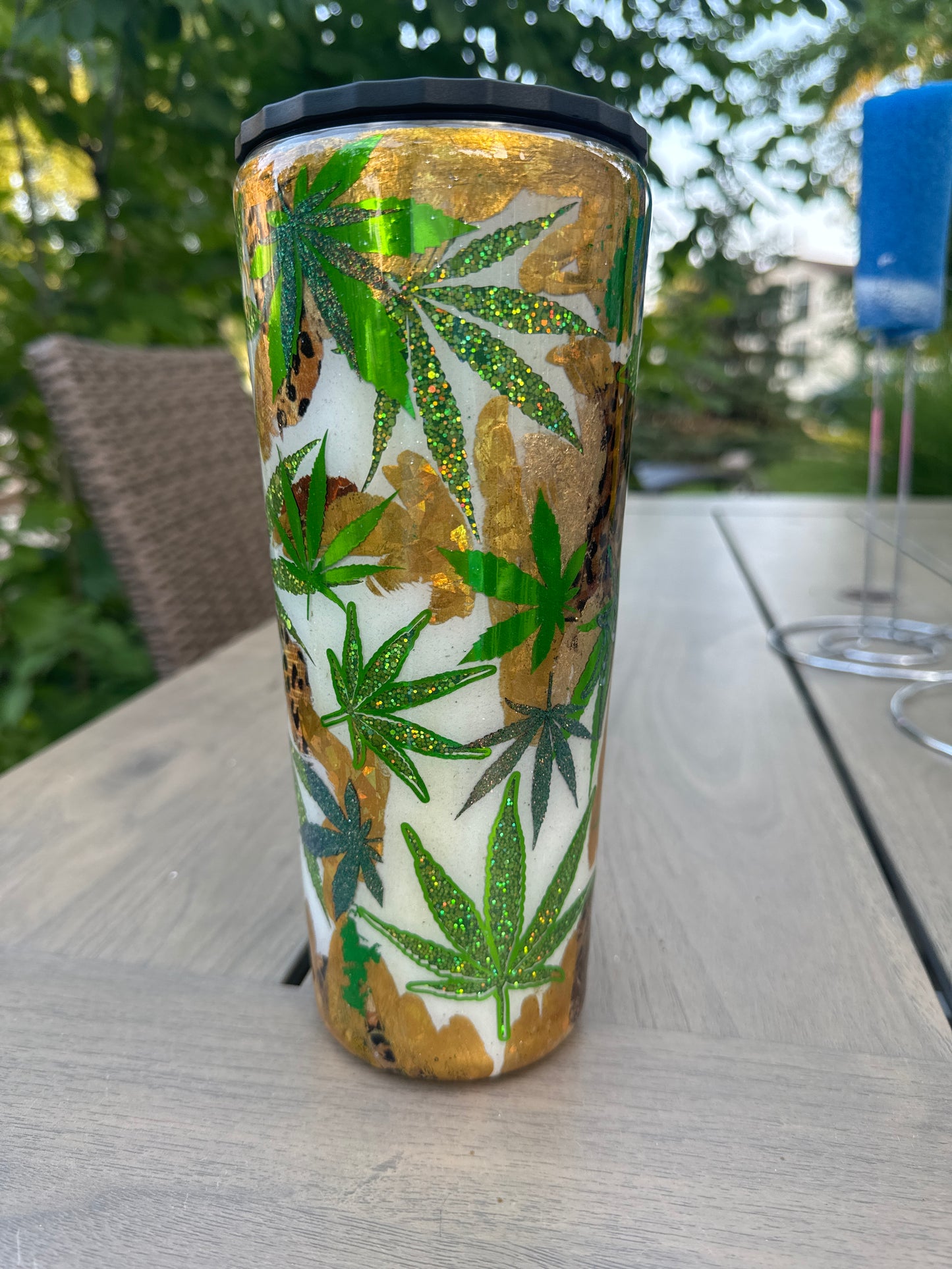 34 oz peekaboo 420 leafy