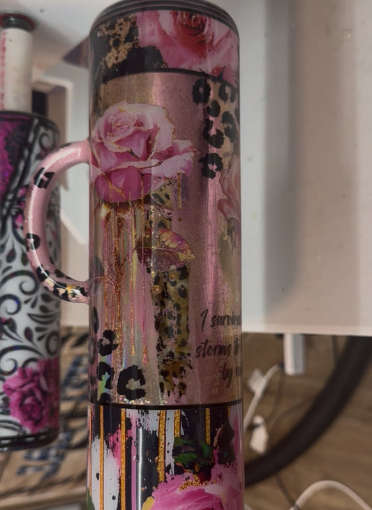 Sara listing only. 32 oz handle , tipsy pink and gold roses