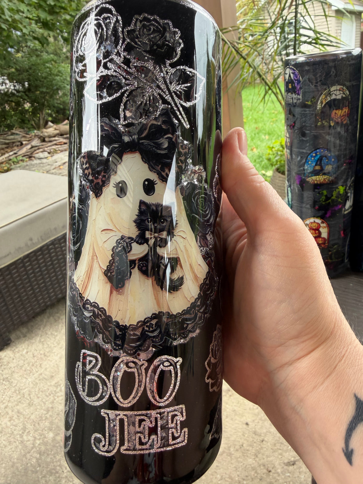 20 oz Duo peekaboo Spooky Babe